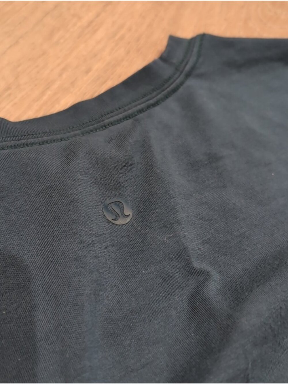 Lululemon Love Long Sleeve Size 4 /6 - Picture 3 of 4